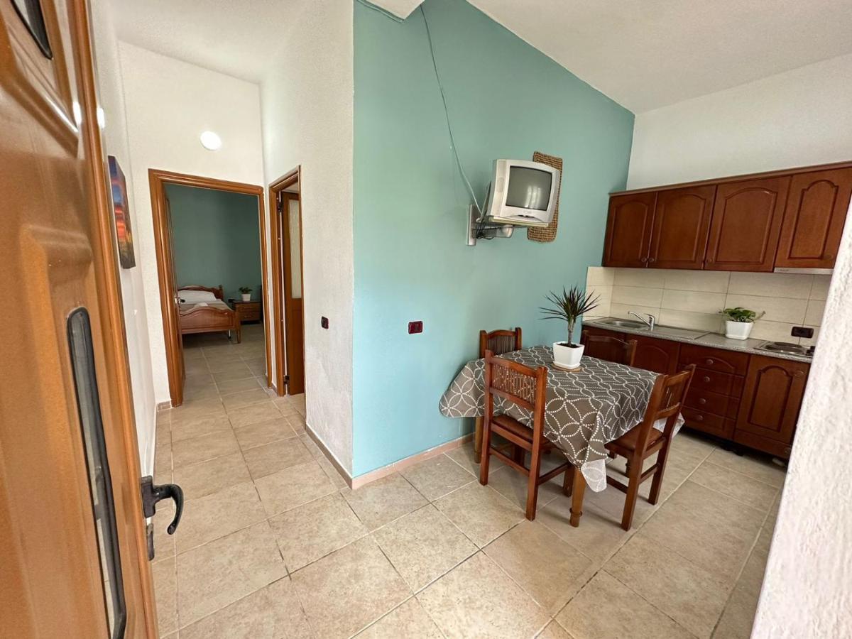 Vlora Villa With Private Parking Extérieur photo