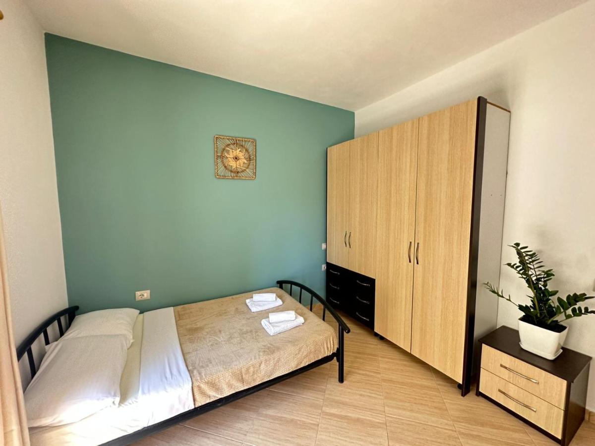 Vlora Villa With Private Parking Extérieur photo